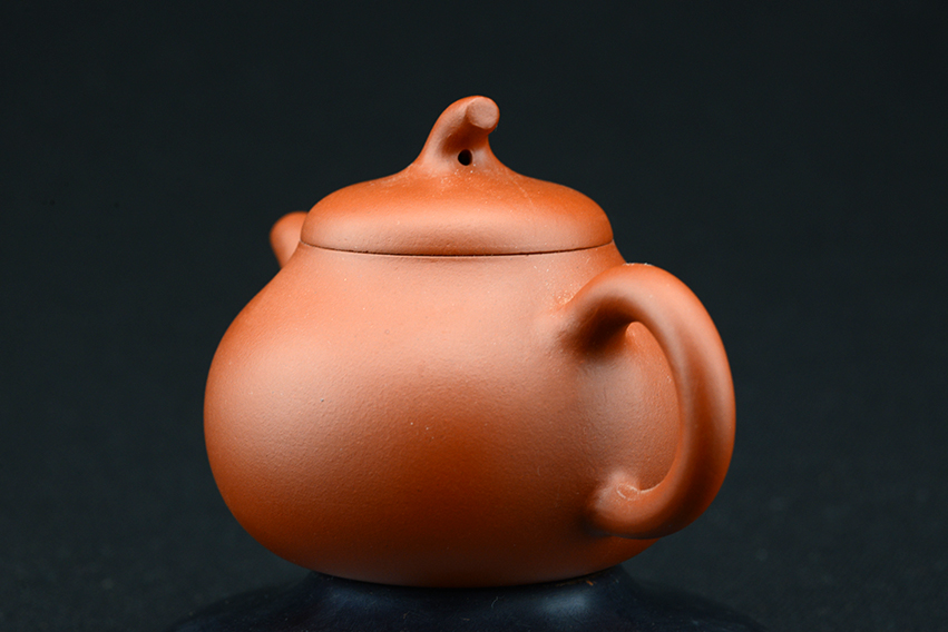 Hong Ni Quie Duan yixing teapot